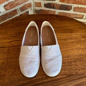Toms slip ons, size 7 1/2, good condition